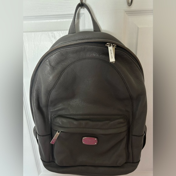 Michael kors backpack - Picture 2 of 8